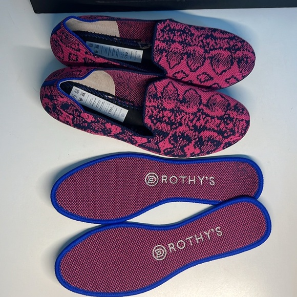 Rothys Fuchsia Navy Snakeskin Python Print Women’s Size 6.5 - Picture 13 of 16